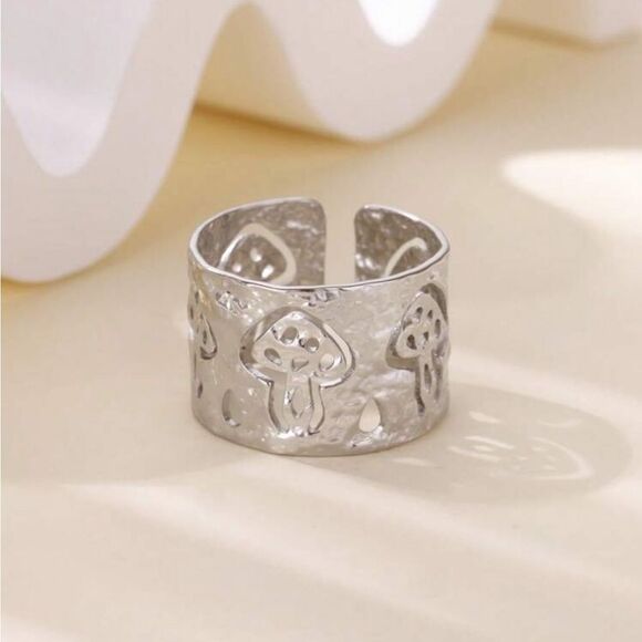 Silver Mushroom Design Ring A1298 - Picture 1 of 4
